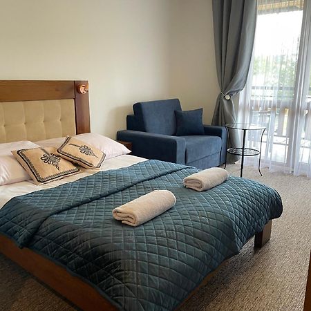 Willa Krolewska - Wellness Spa - Widokowe Pokoje I Apartamenty Kościelisko Exteriör bild