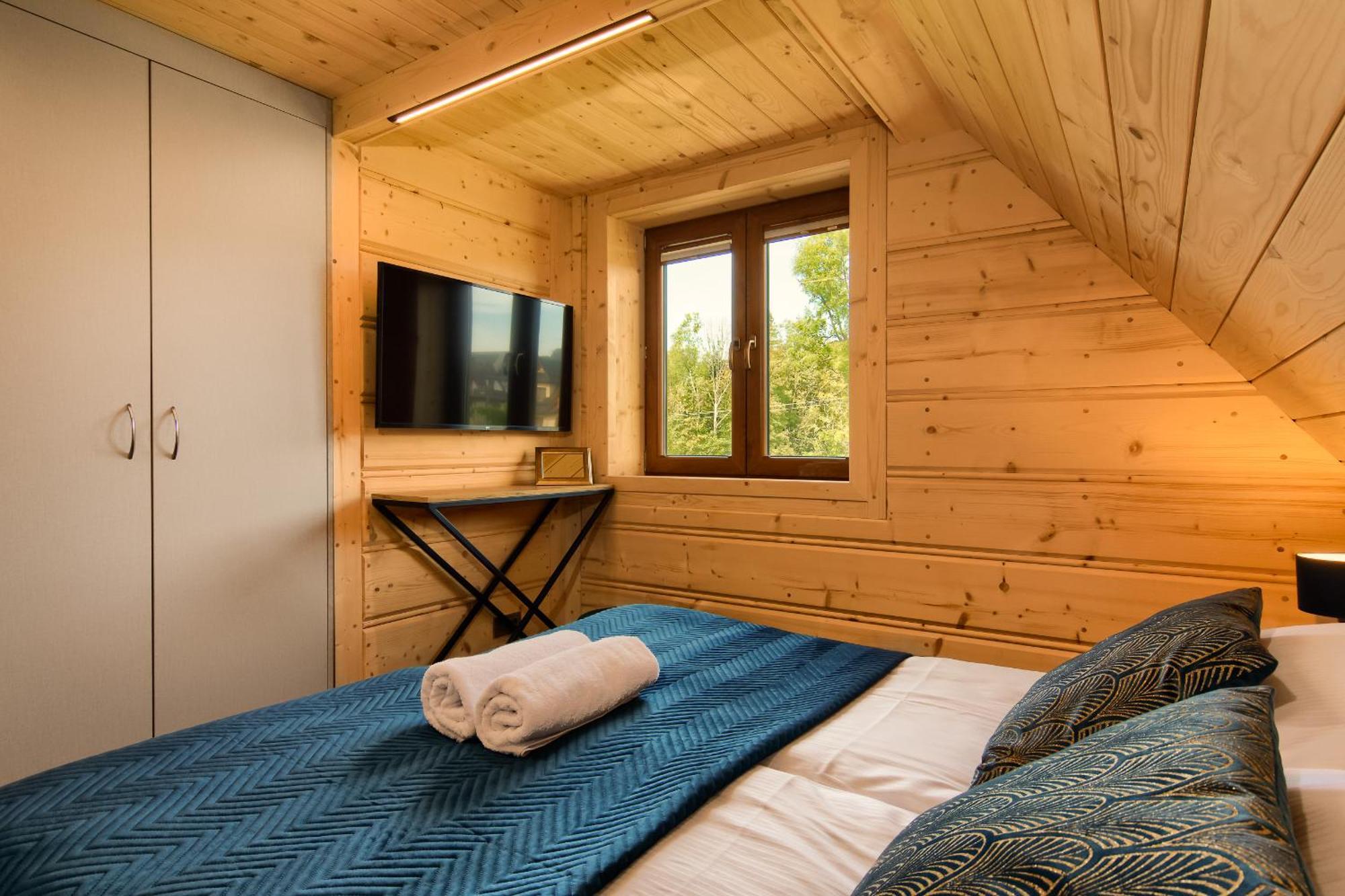 Willa Krolewska - Wellness Spa - Widokowe Pokoje I Apartamenty Kościelisko Rum bild